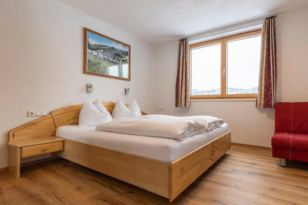 Alpinapart Edelweiss Ladis Exterior foto
